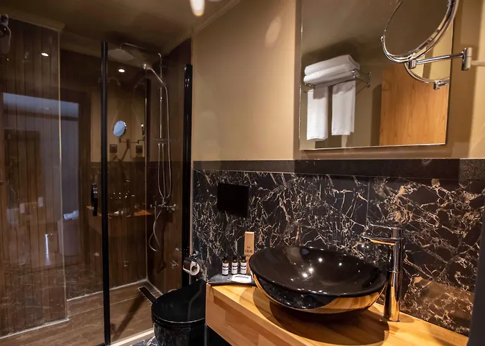 Root KarakoeyAlbergo